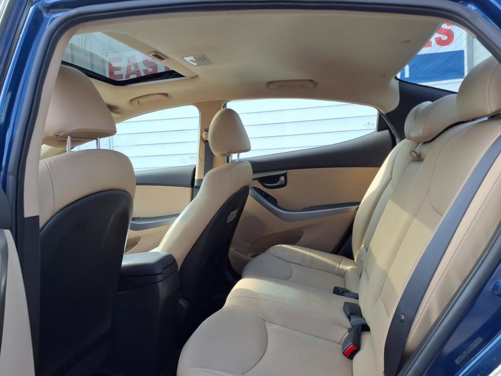 Used 2013 Hyundai Elantra Limited w/ Technology Pkg FWD image 12