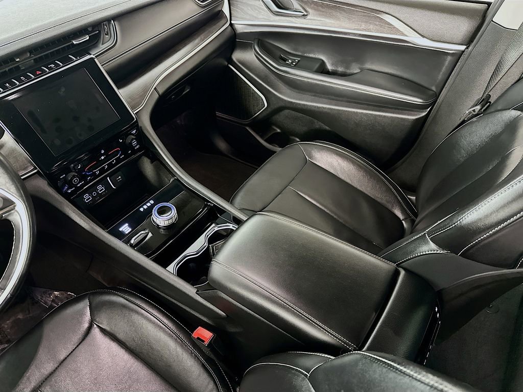 Certified 2021 Jeep Grand Cherokee L Limited image 33