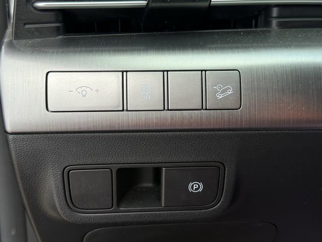 Used 2024 Hyundai Kona SEL image 21