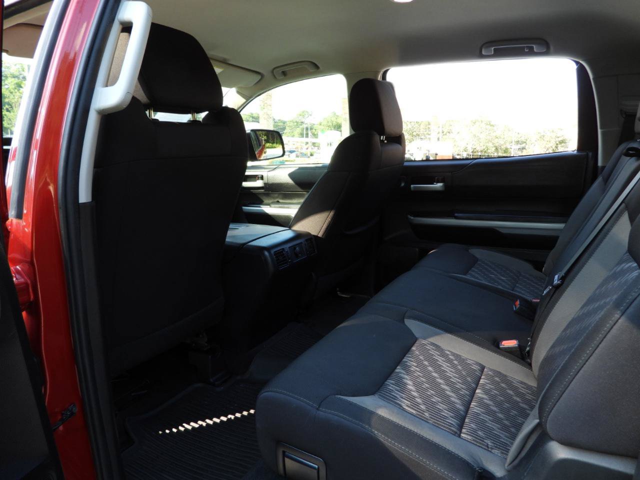 Used 2018 Toyota Tundra CrewMax SR5 w/ TRD Sport Package RWD image 57