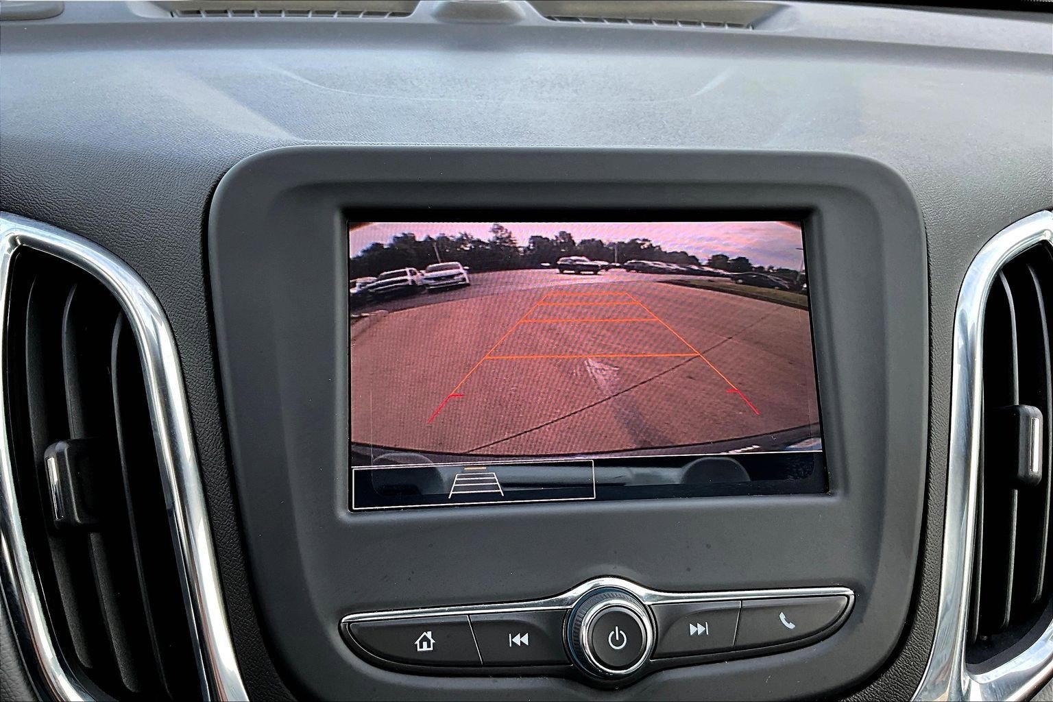 Used 2023 Chevrolet Equinox LS w/ LS Convenience Package FWD image 14