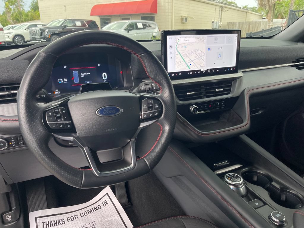 Used 2025 Ford Explorer ST-Line w/ ST-Line Street Pack AWD/4WD image 14