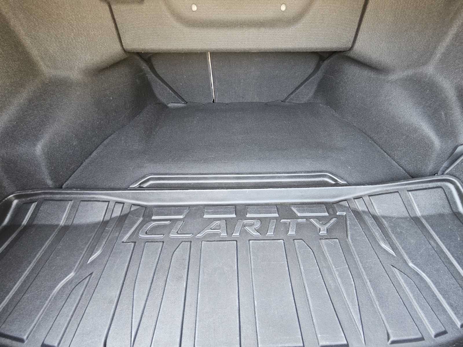 Certified 2018 Honda Clarity Touring image 32
