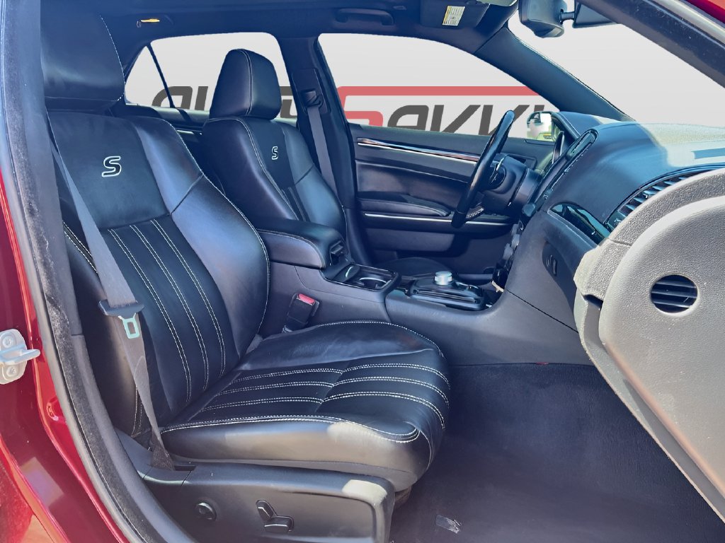 Used 2021 Chrysler 300 S RWD image 29