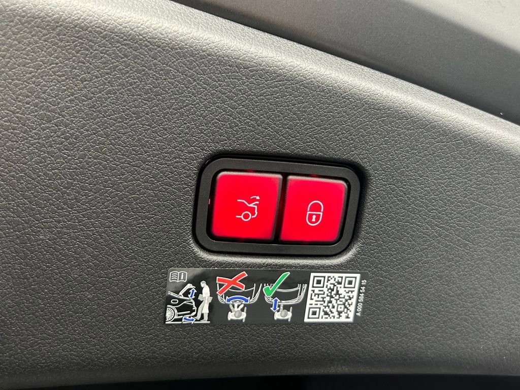 Used 2026 Mercedes-Benz CLE 53 AMG 4MATIC Coupe image 41