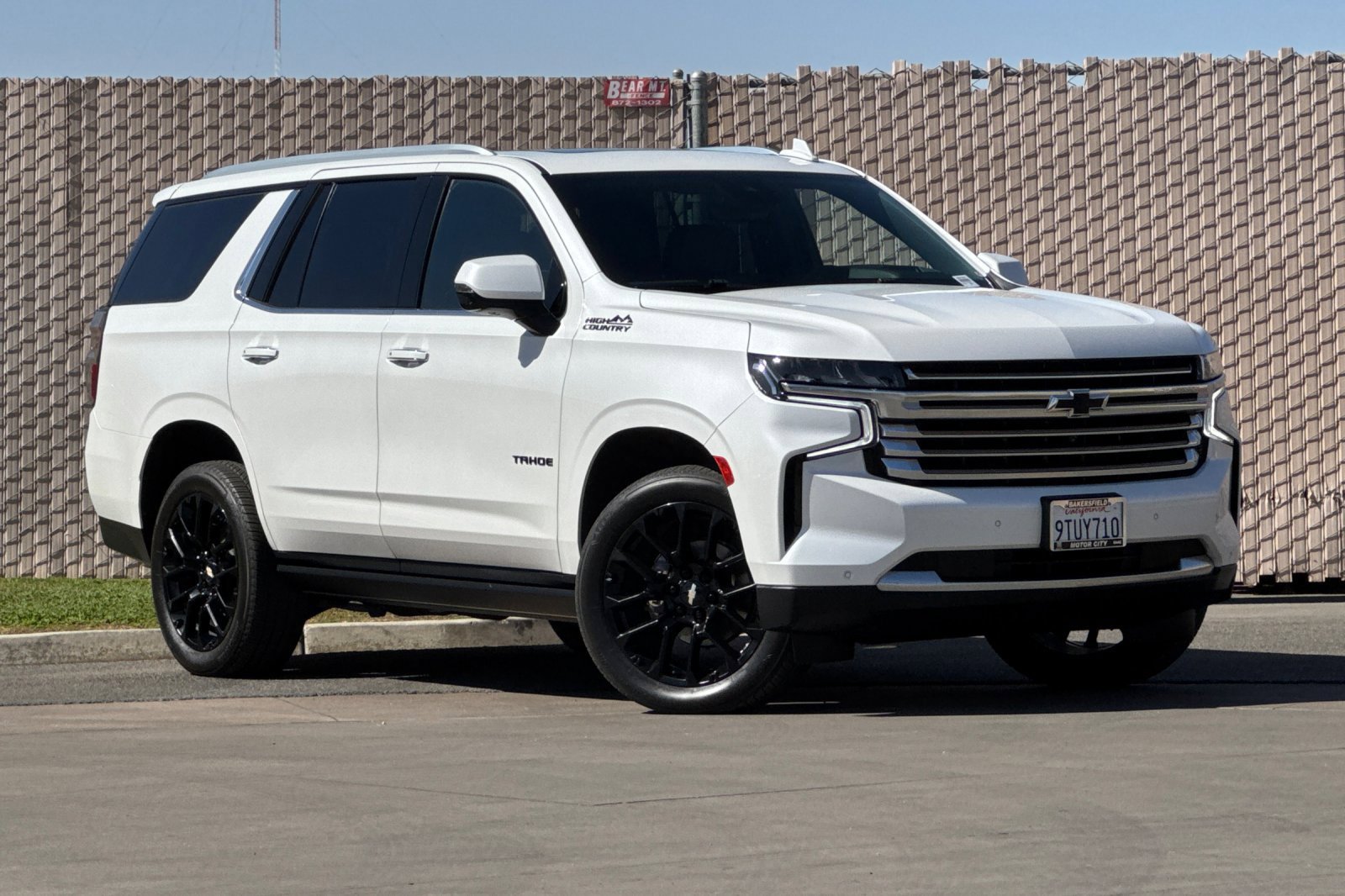 Certified 2023 Chevrolet Tahoe High Country AWD/4WD image 2