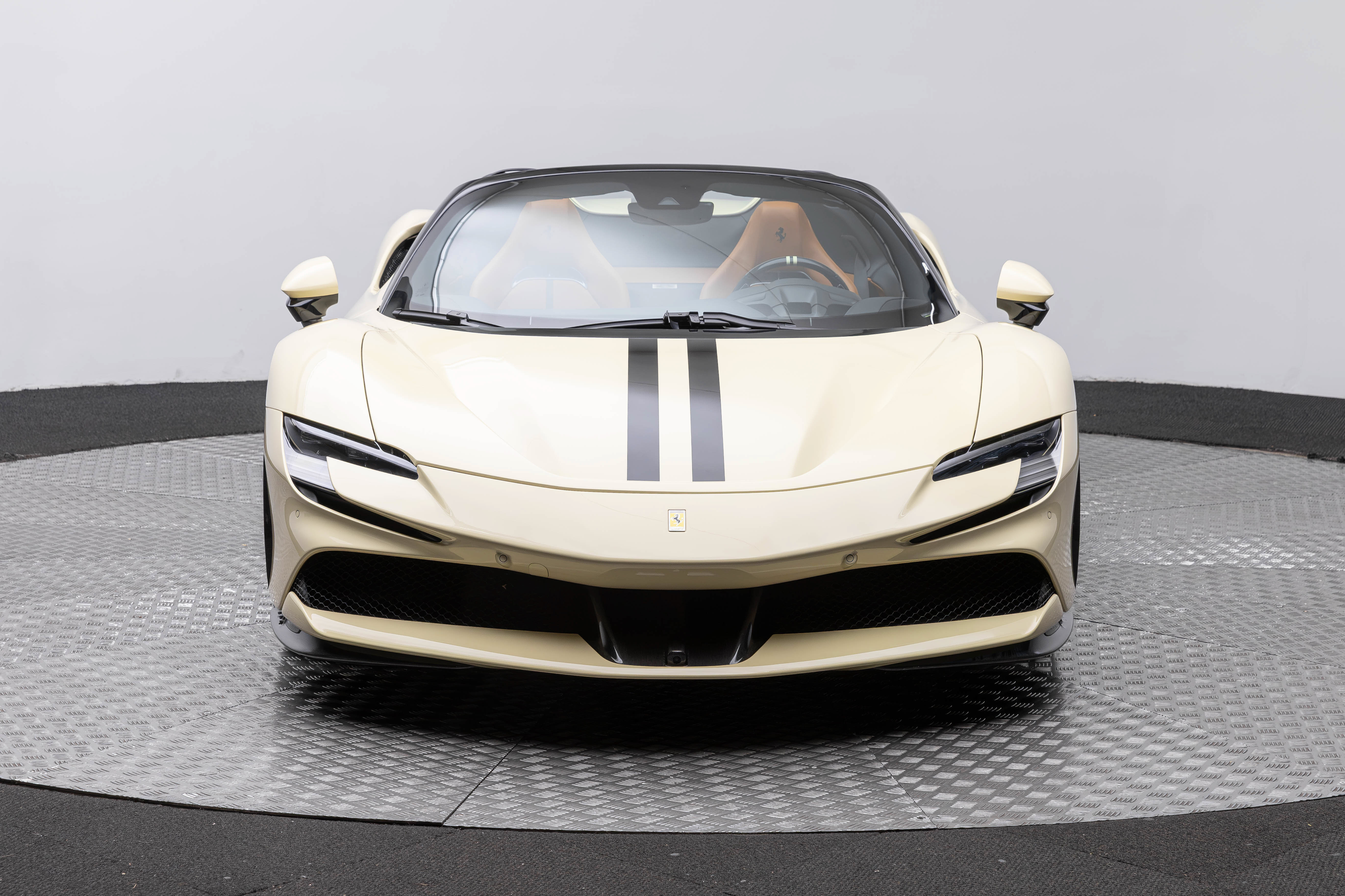 Used 2025 Ferrari SF90 Spider AWD/4WD image 10