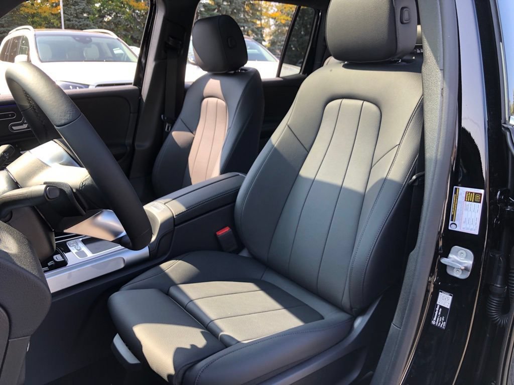 New 2026 Mercedes-Benz GLB 250 4MATIC image 26