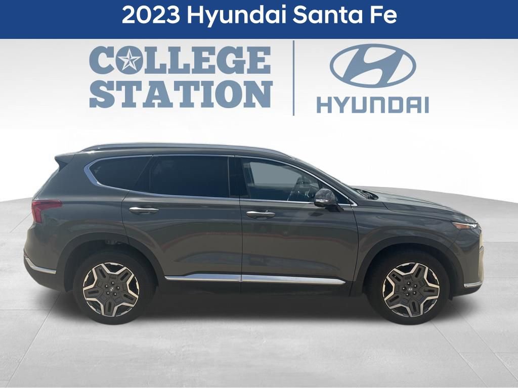 Used 2023 Hyundai Santa Fe Limited w/ Cargo Package image 2