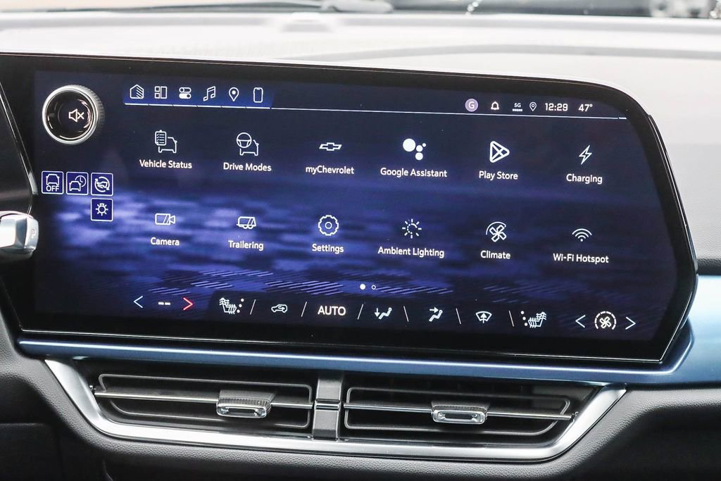 New 2026 Chevrolet Equinox EV LT image 13