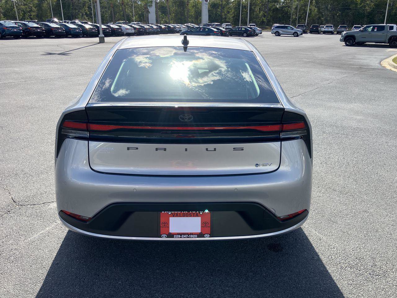 New 2026 Toyota Prius LE image 4