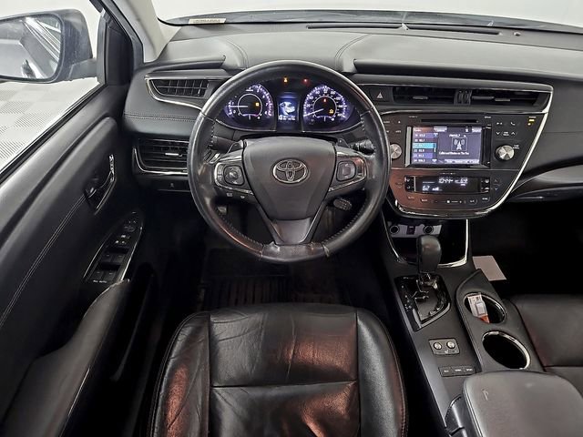 Used 2016 Toyota Avalon XLE image 11