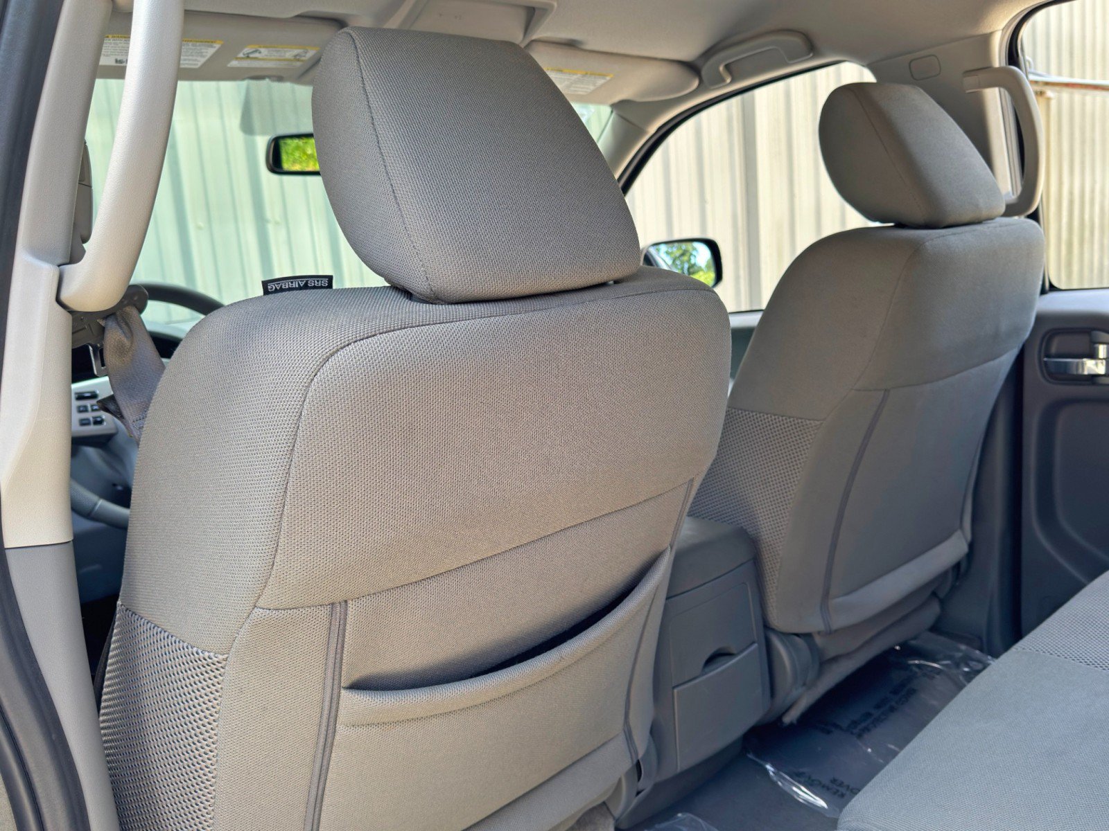 Used 2020 Nissan Frontier SV w/ Midnight Edition Floor Mats RWD image 29