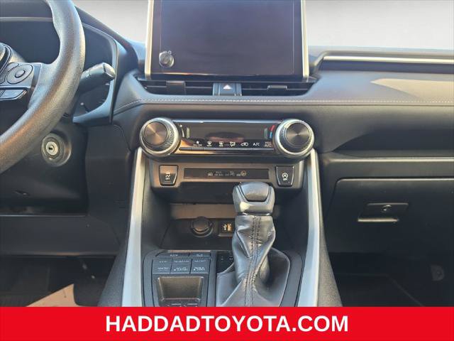 Certified 2023 Toyota RAV4 LE AWD/4WD image 12