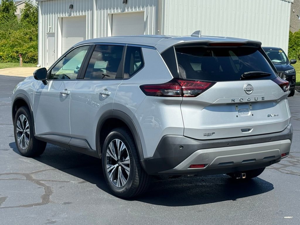 Used 2022 Nissan Rogue SV image 11