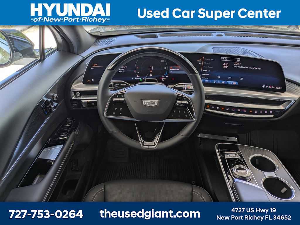 Used 2024 Cadillac Lyriq Luxury RWD image 20