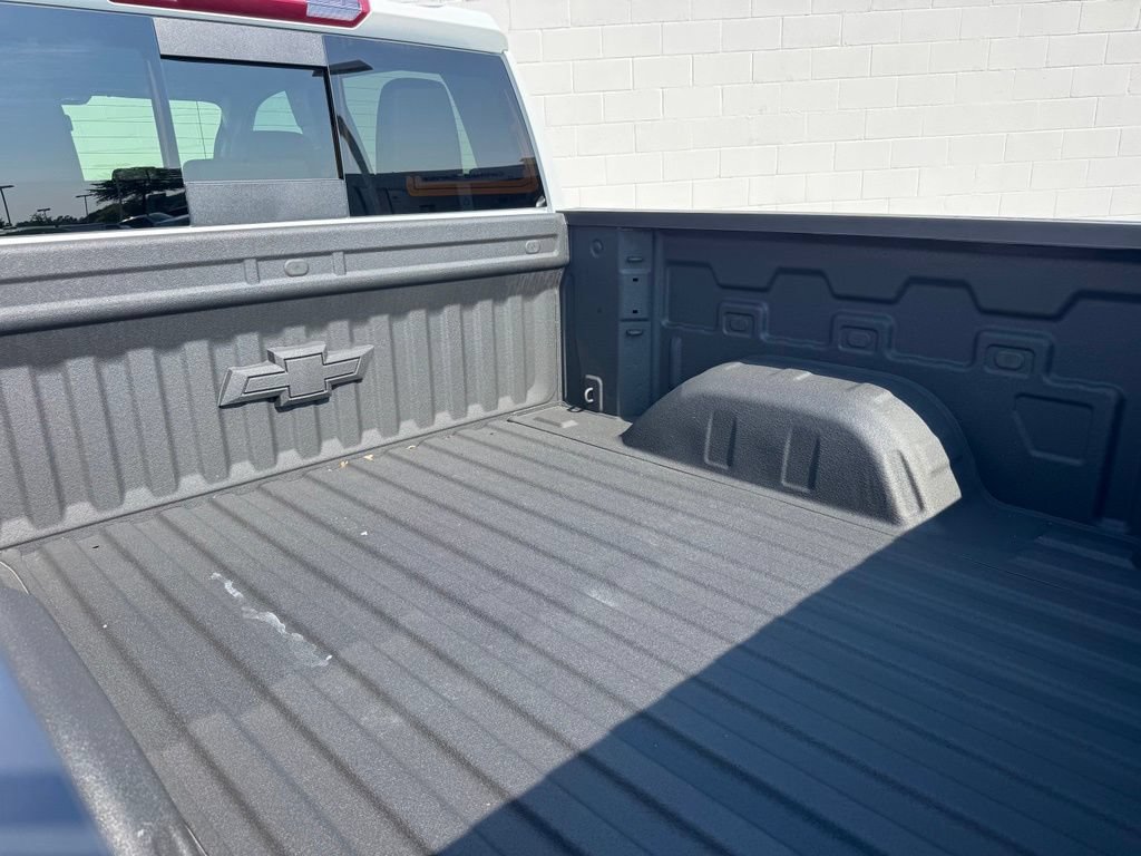 Used 2023 Chevrolet Silverado 1500 LTZ AWD/4WD image 17