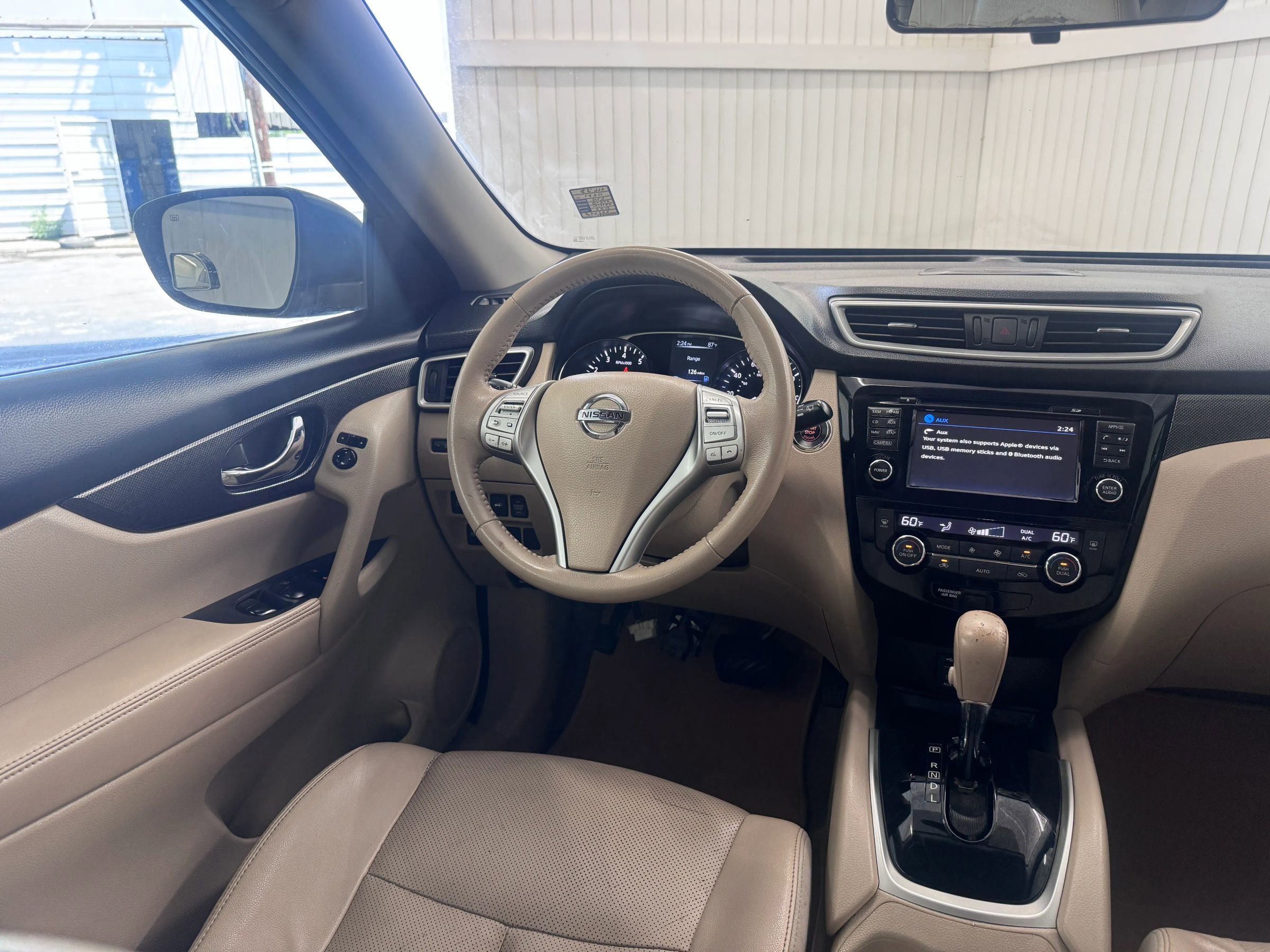 Used 2015 Nissan Rogue SL image 15