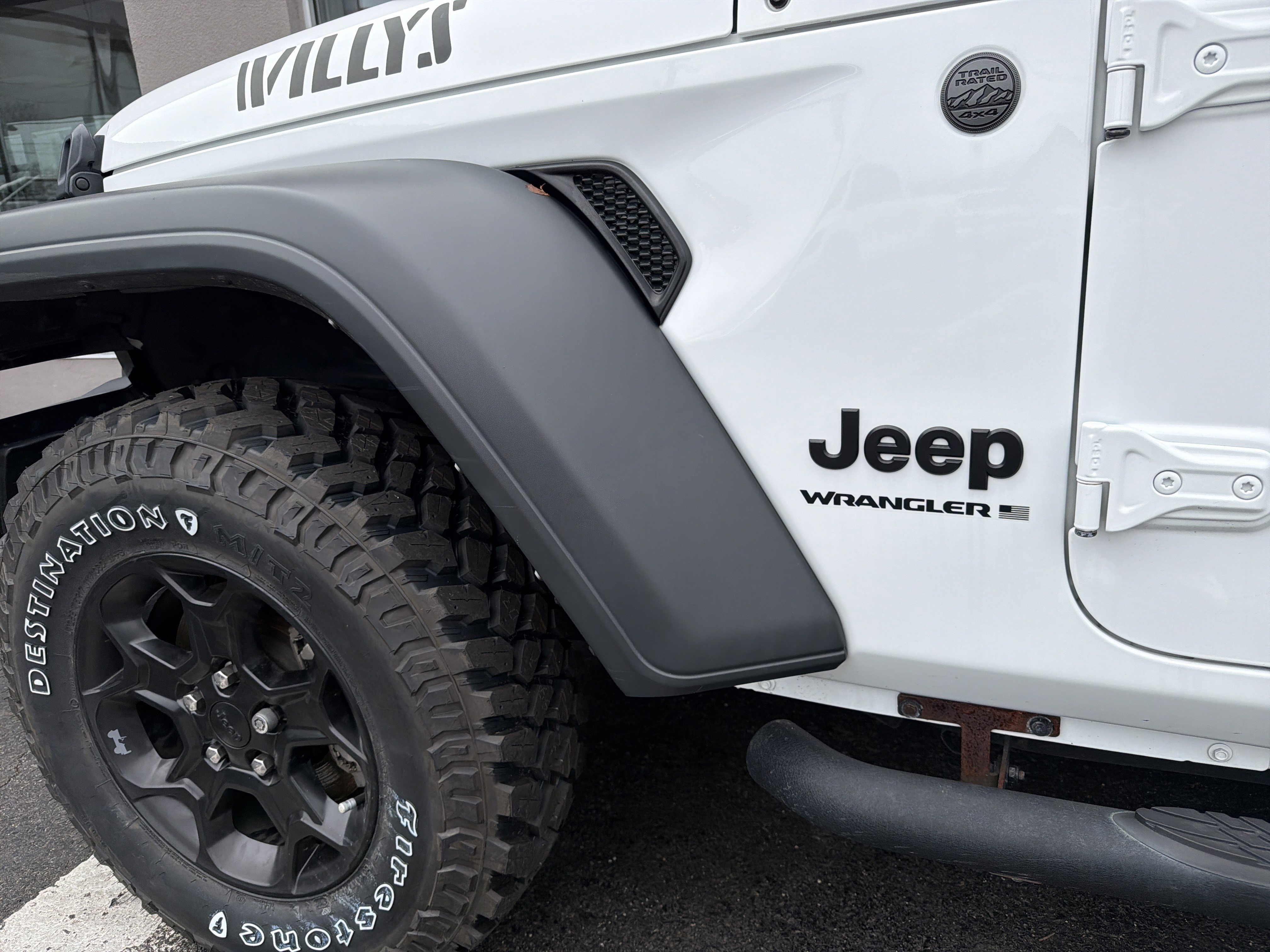 Certified 2023 Jeep Wrangler Willys AWD/4WD image 33