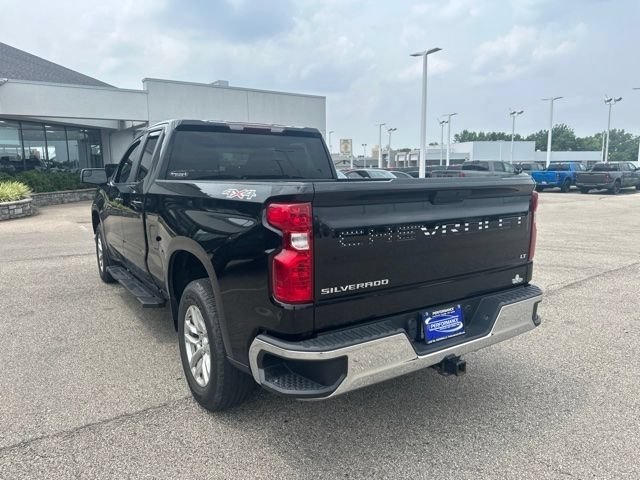 Used 2021 Chevrolet Silverado 1500 LT AWD/4WD image 9