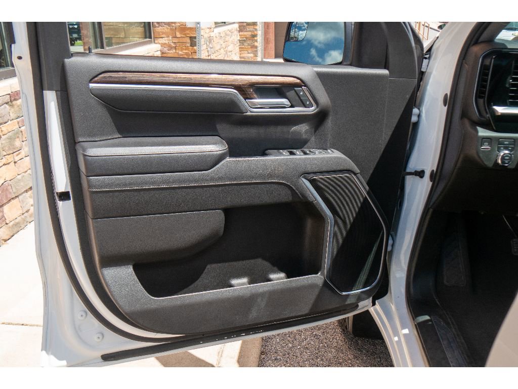 Used 2023 GMC Sierra 1500 Elevation AWD/4WD image 9