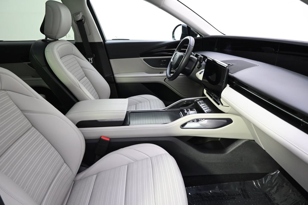 New 2026 Lincoln Nautilus Reserve image 16