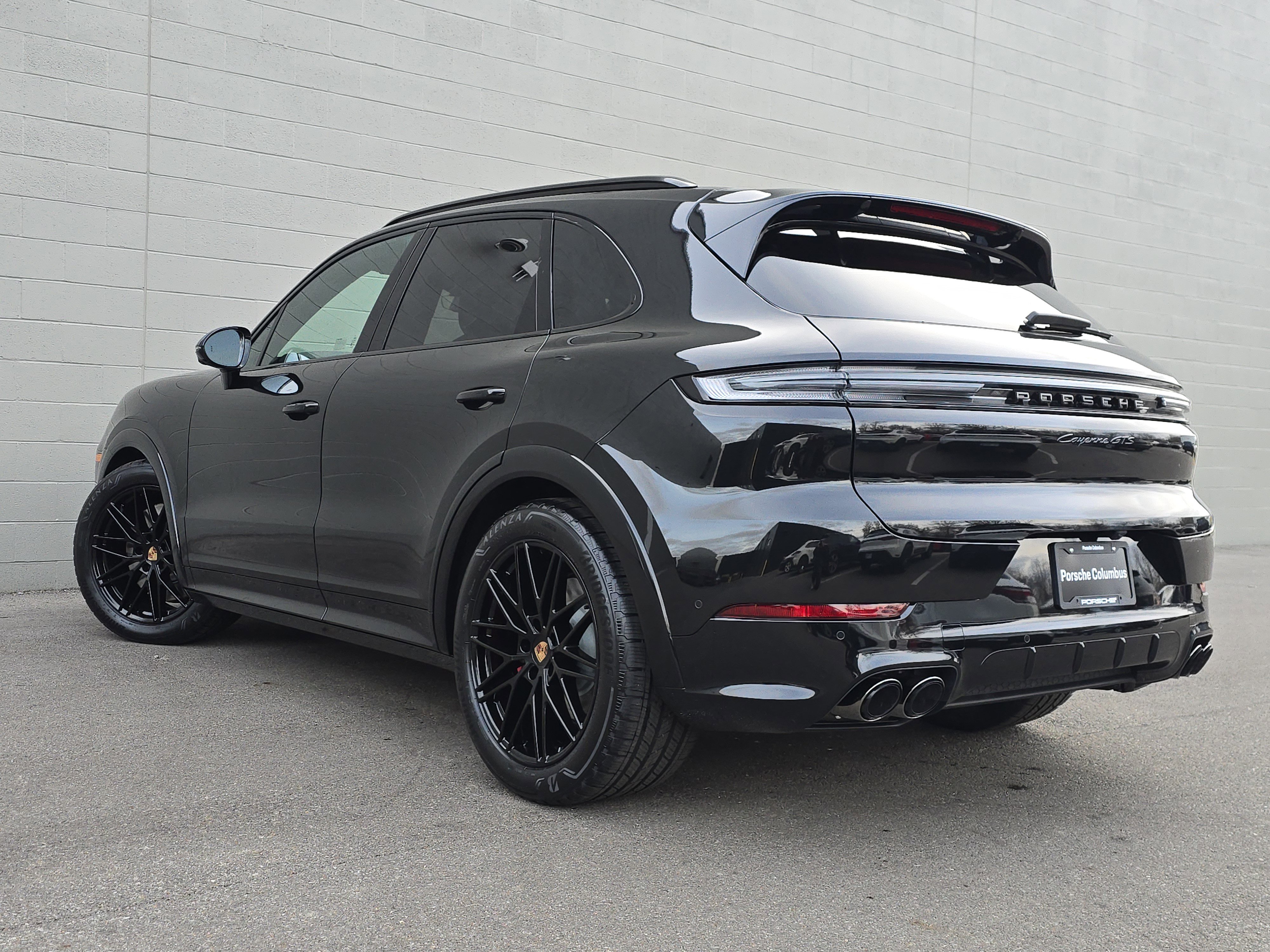 New 2026 Porsche Cayenne GTS image 3