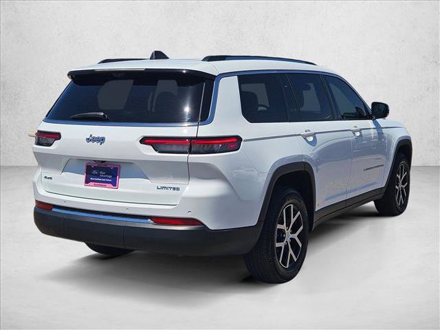 Used 2023 Jeep Grand Cherokee L Limited w/ Luxury Tech Group II AWD/4WD image 5
