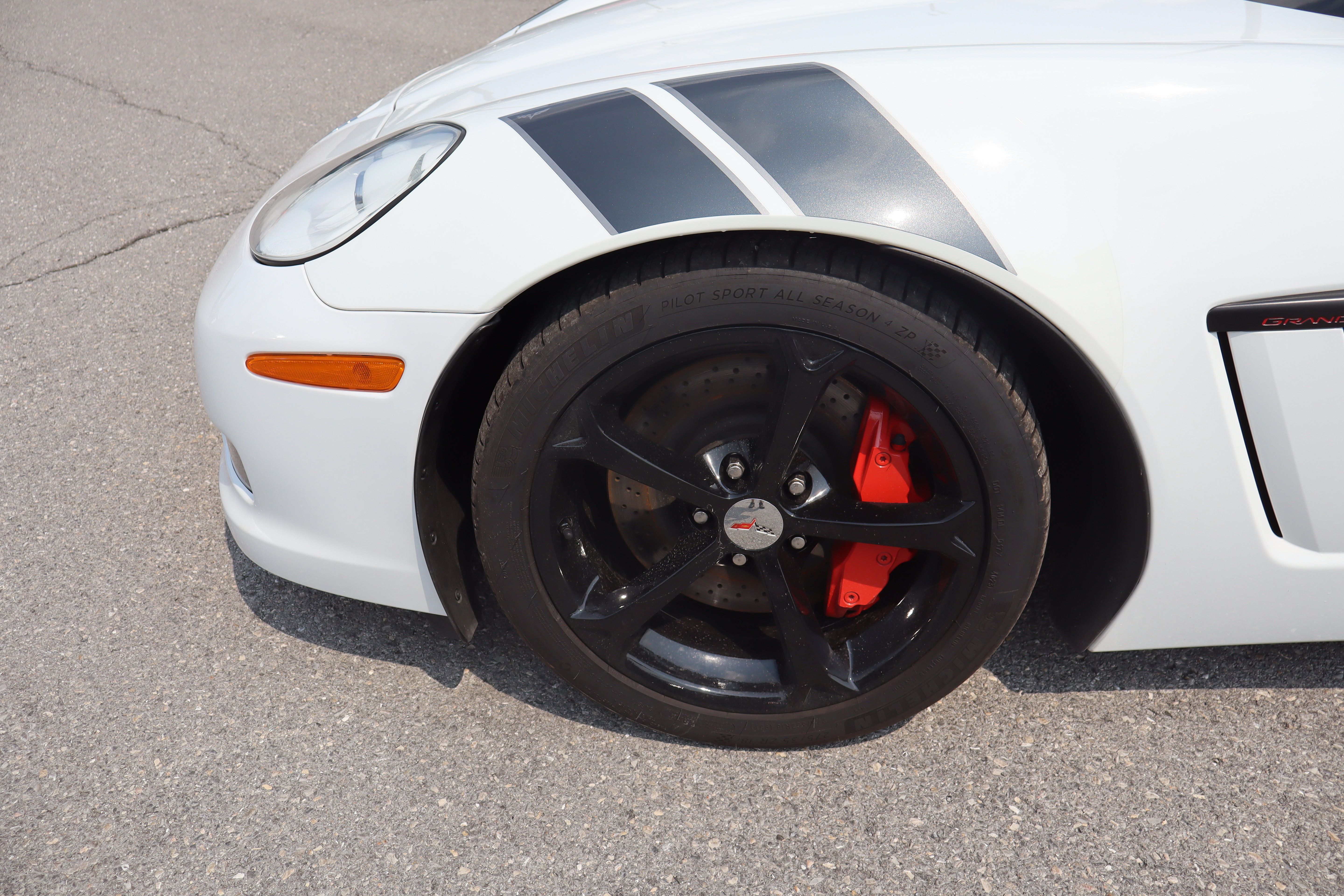 Used 2011 Chevrolet Corvette Grand Sport w/ Preferred Equipment Group RWD image 9