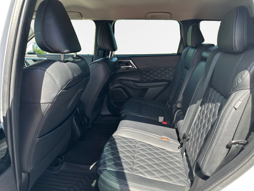 Used 2022 Mitsubishi Outlander SEL AWD/4WD image 24
