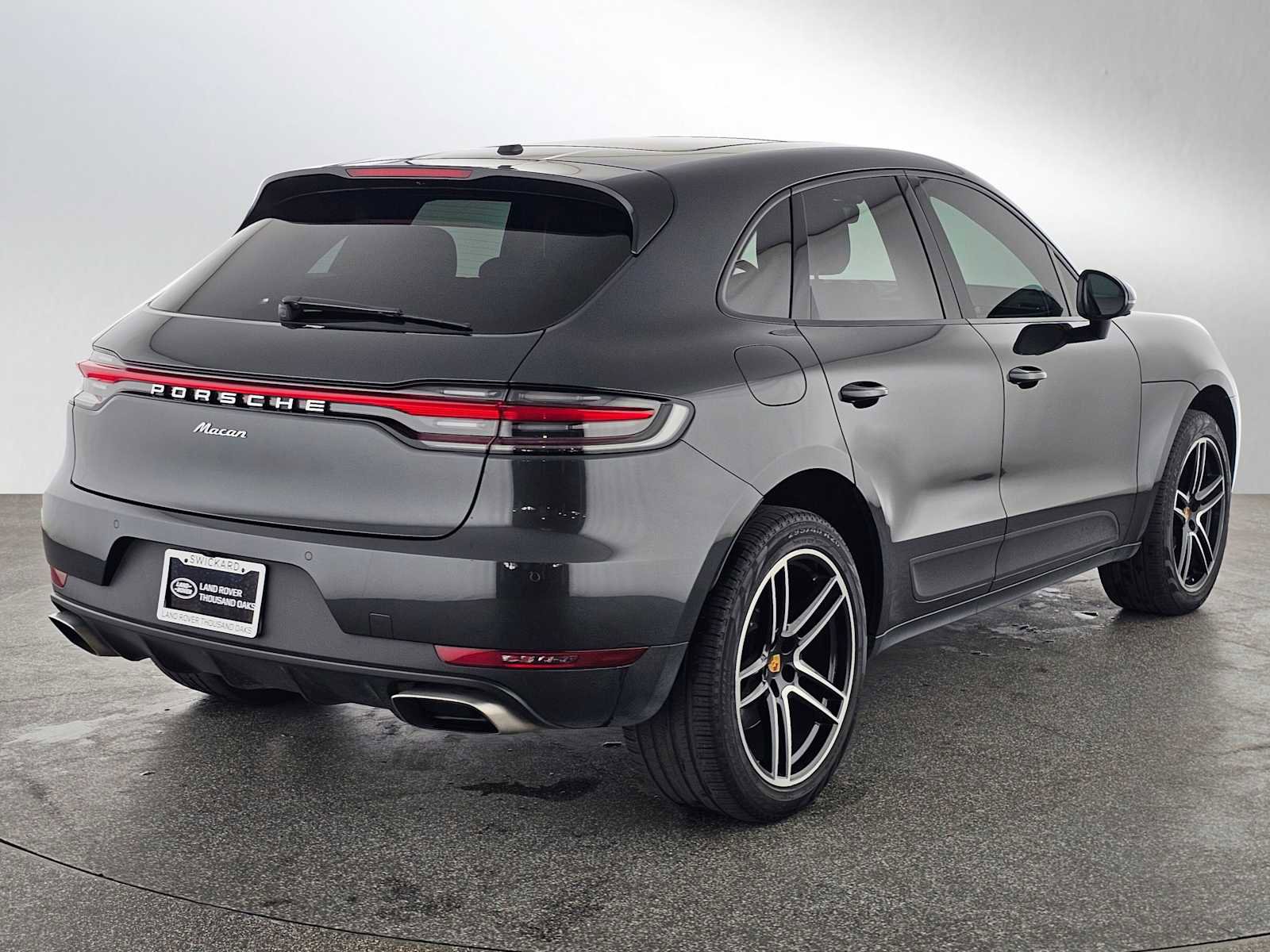 Used 2021 Porsche Macan image 5