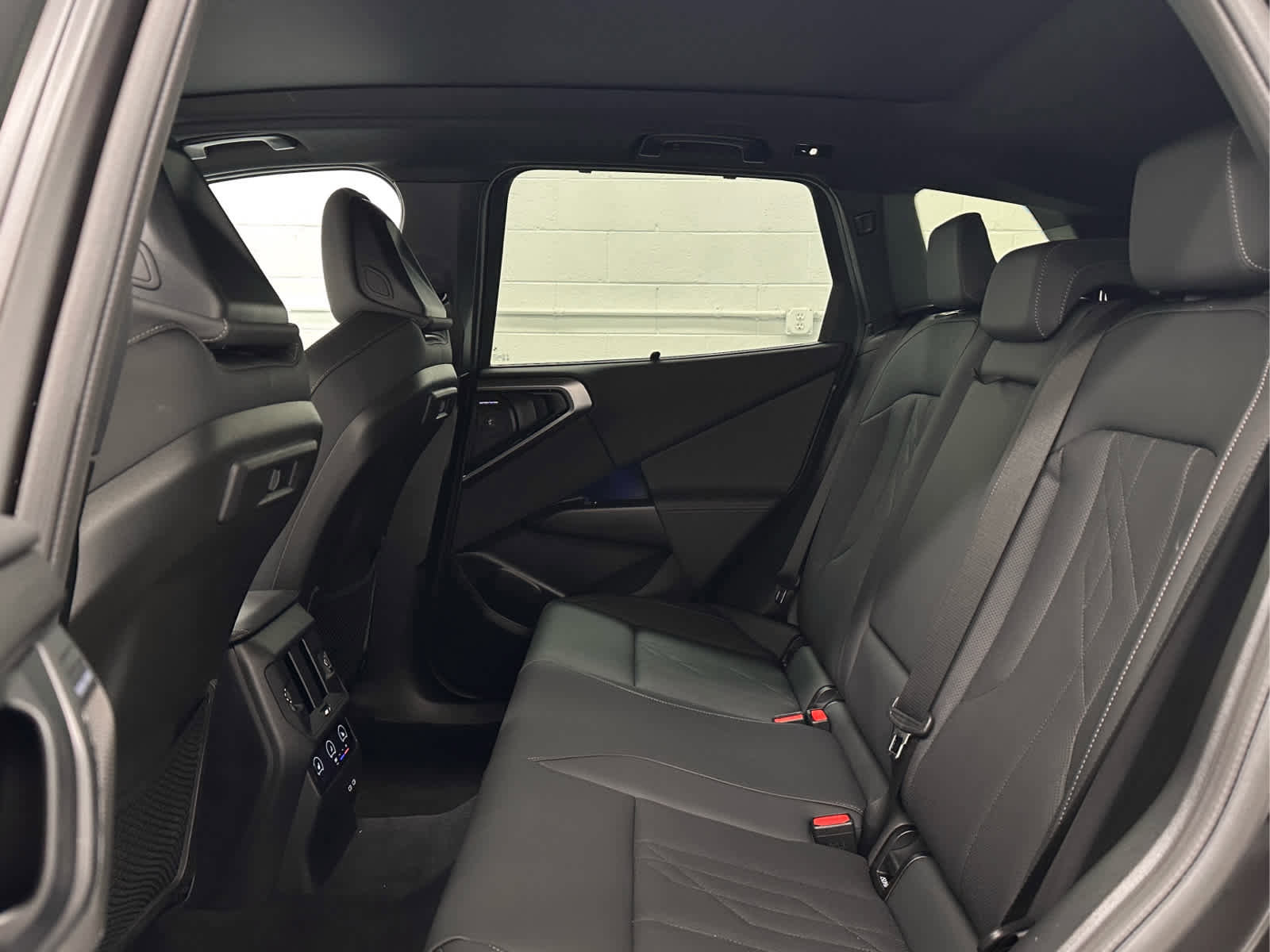 Used 2025 BMW X3 M50 w/ Premium Package AWD/4WD image 15