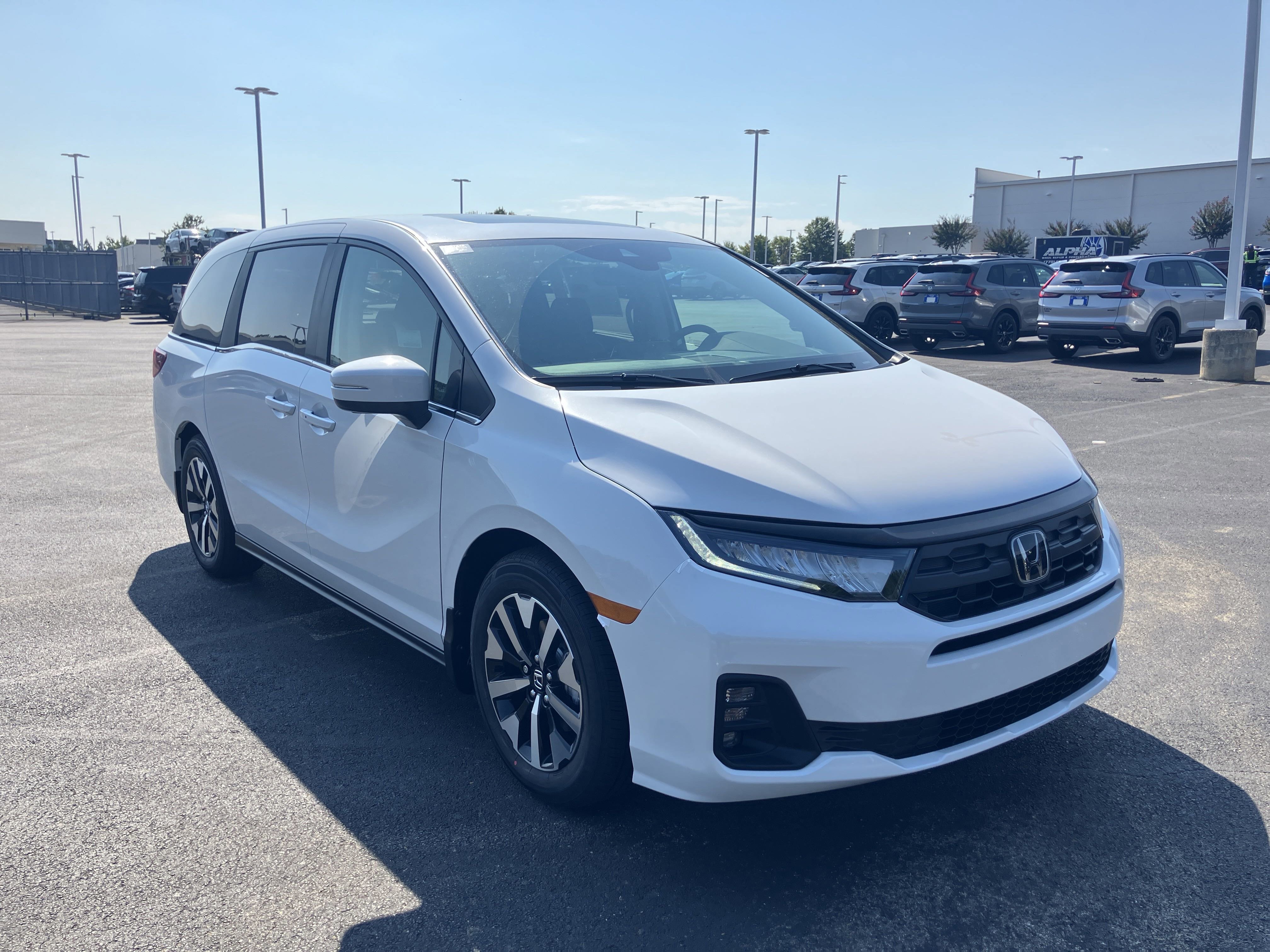 New 2026 Honda Odyssey EX-L image 2