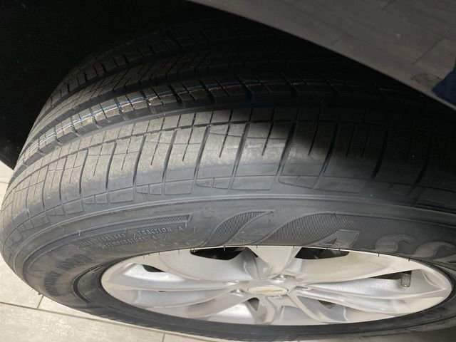 Used 2020 Chevrolet Equinox LT image 34