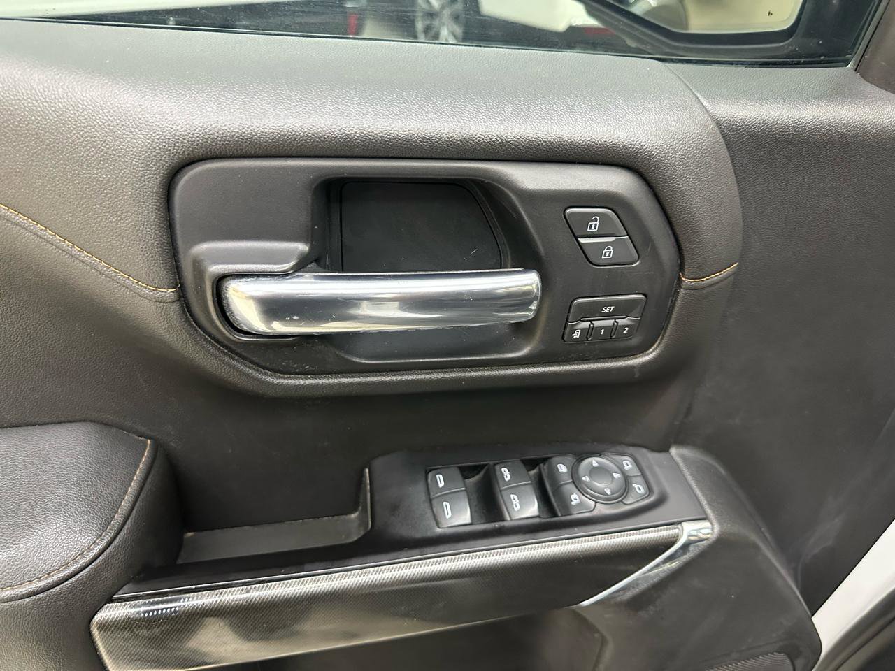 Used 2019 GMC Sierra 1500 AT4 w/ AT4 Premium Package image 18