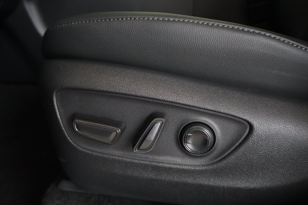 New 2026 Toyota Grand Highlander AWD Hybrid image 17