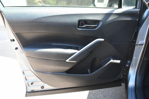 Certified 2023 Toyota Corolla Cross LE w/ Moonroof Package AWD/4WD image 13