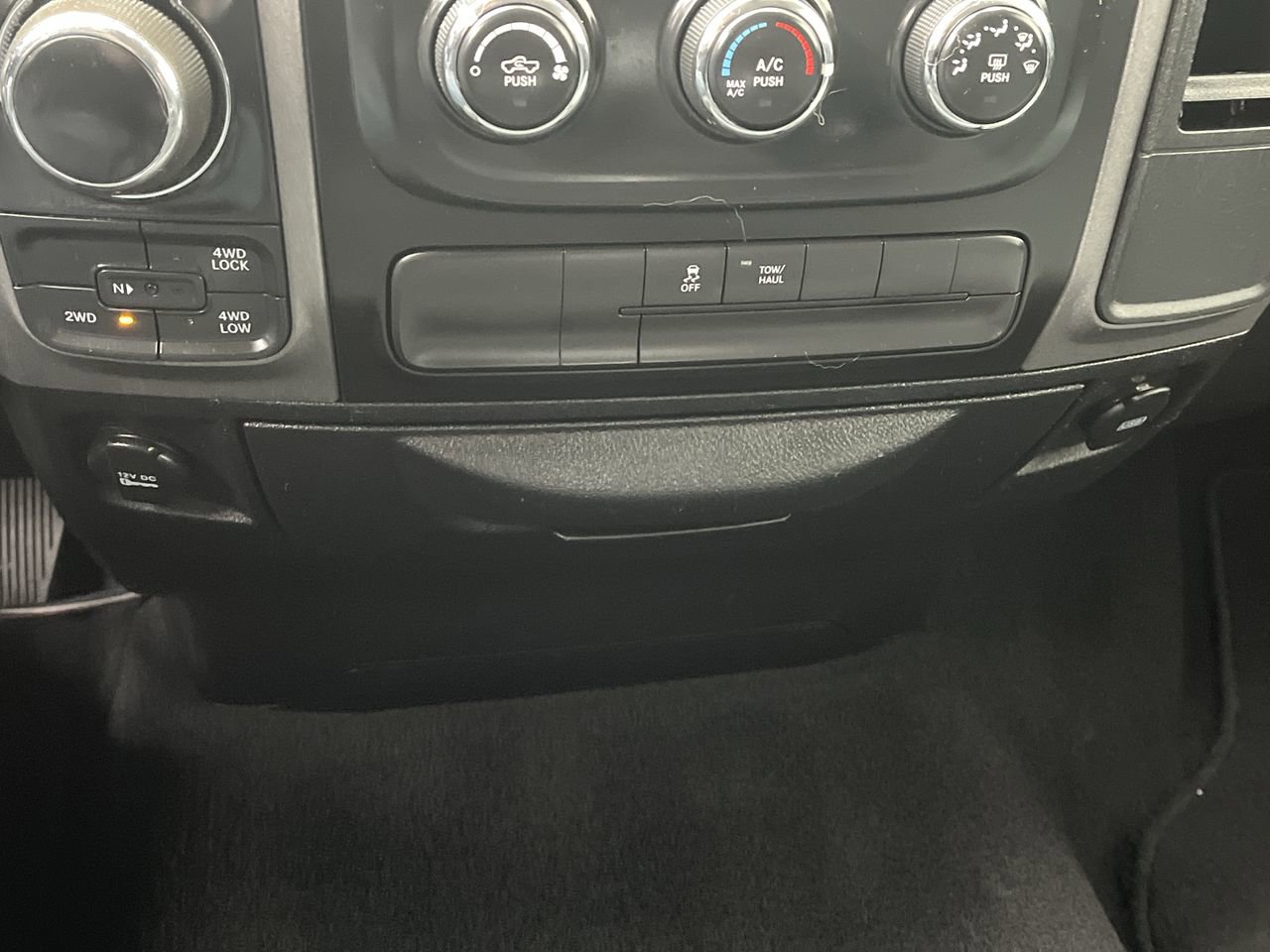 Used 2017 RAM 1500 Express image 18