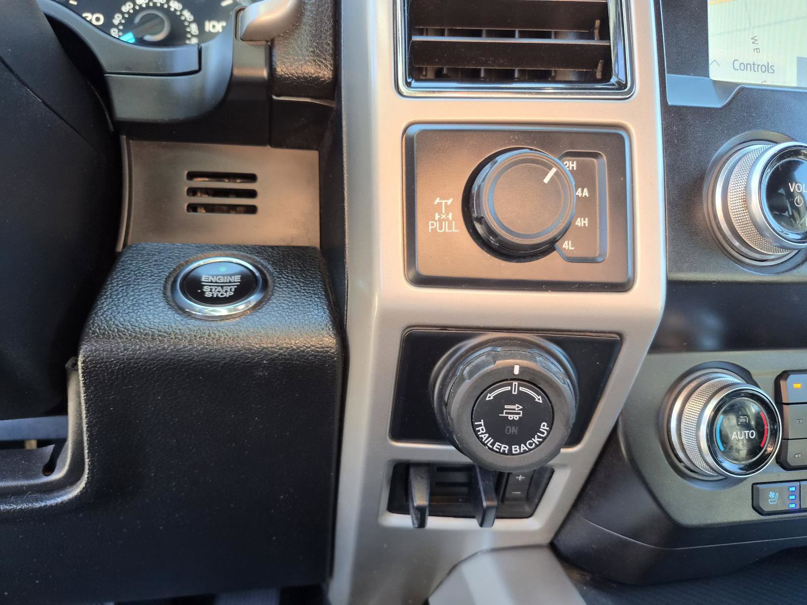 Used 2019 Ford F150 Lariat w/ Equipment Group 502A Luxury AWD/4WD image 25