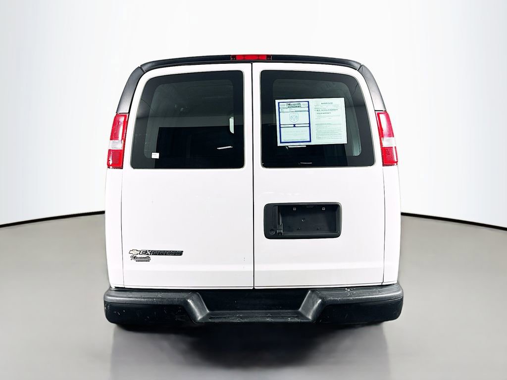 Used 2019 Chevrolet Express 2500 image 6