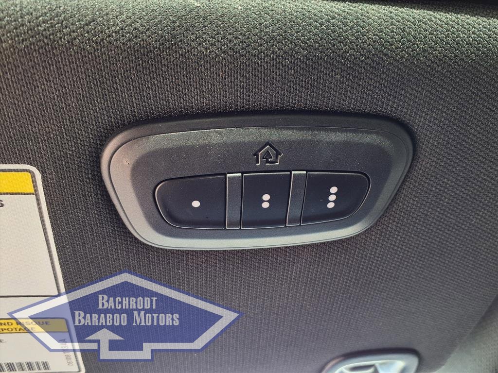 Used 2021 Jeep Cherokee Latitude Lux 80th Anniv w/ Quick Order Package 26U 80TH image 32