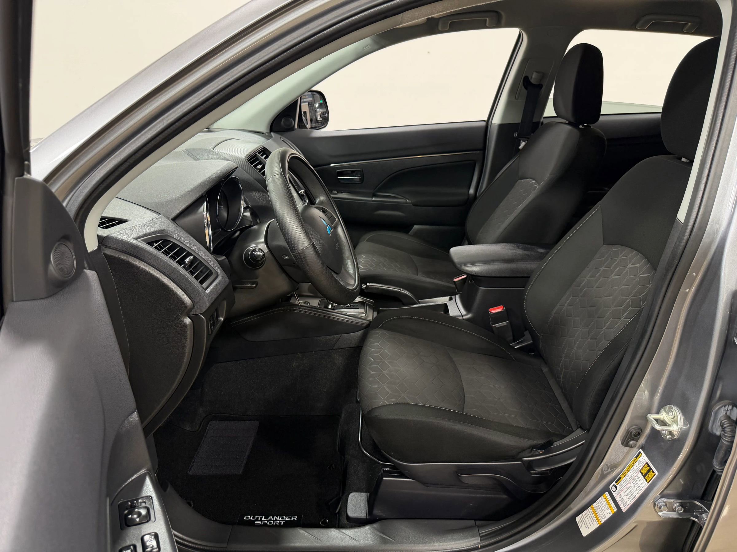 Used 2021 Mitsubishi Outlander Sport ES AWD/4WD image 13
