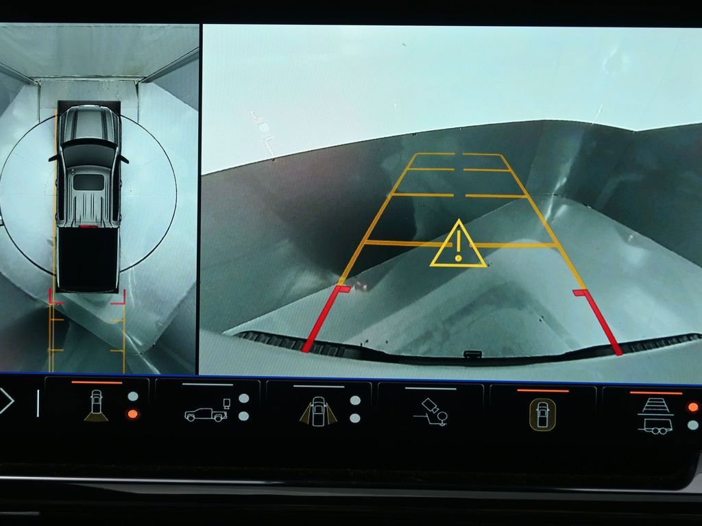 Used 2025 Chevrolet Silverado 1500 ZR2 w/ Dark Appearance Package image 20