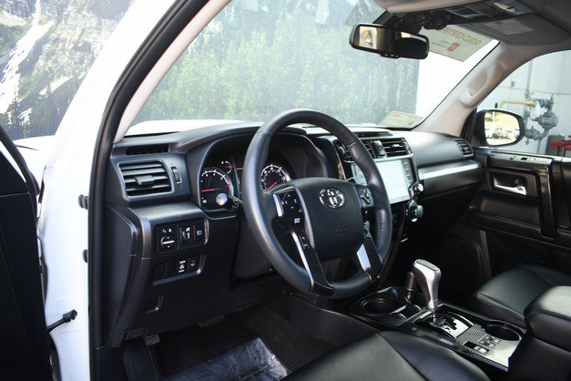 Certified 2022 Toyota 4Runner TRD Off-Road Premium w/ Moonroof Package AWD/4WD image 14