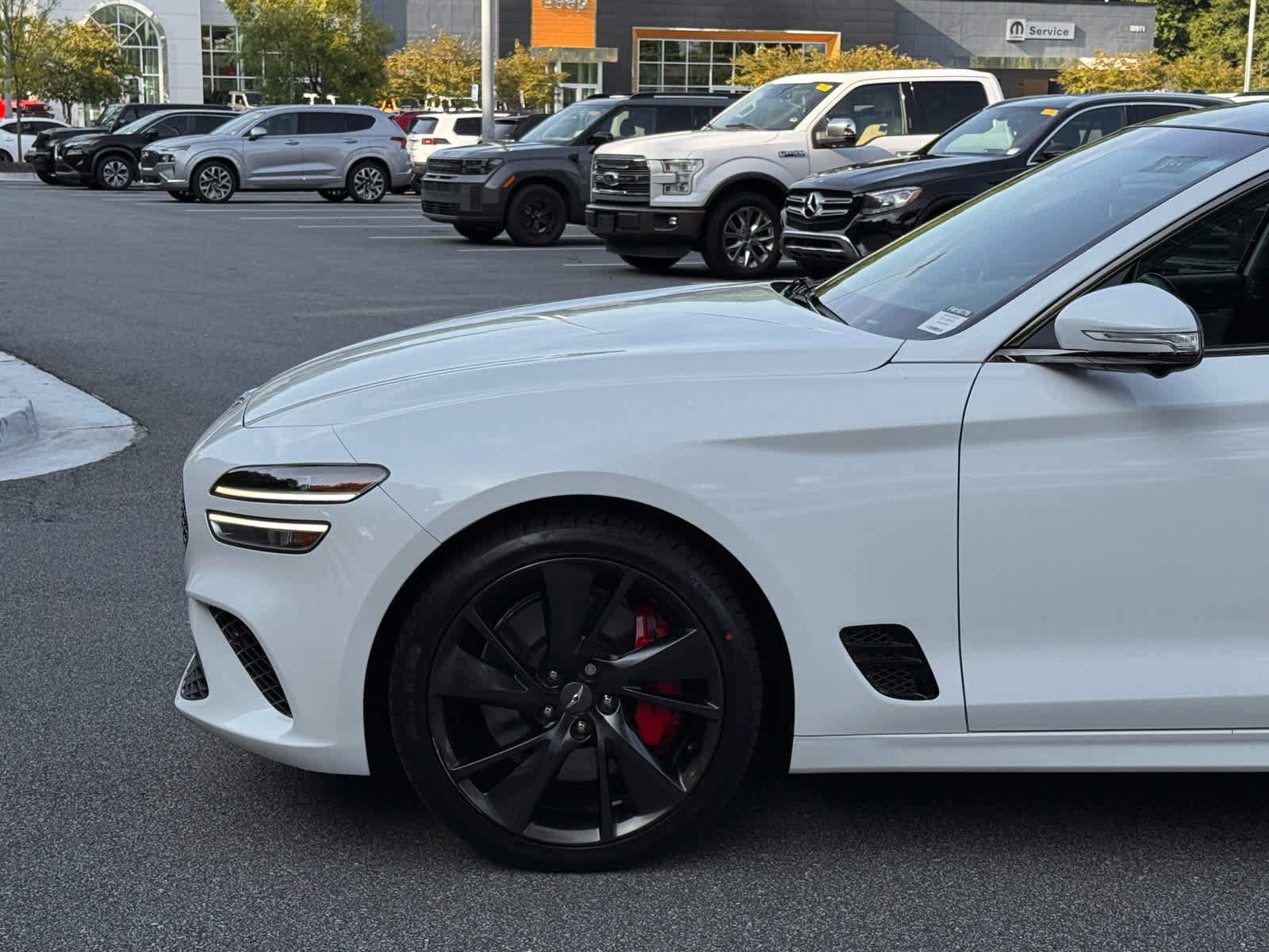 Used 2022 Genesis G70 3.3T RWD image 11