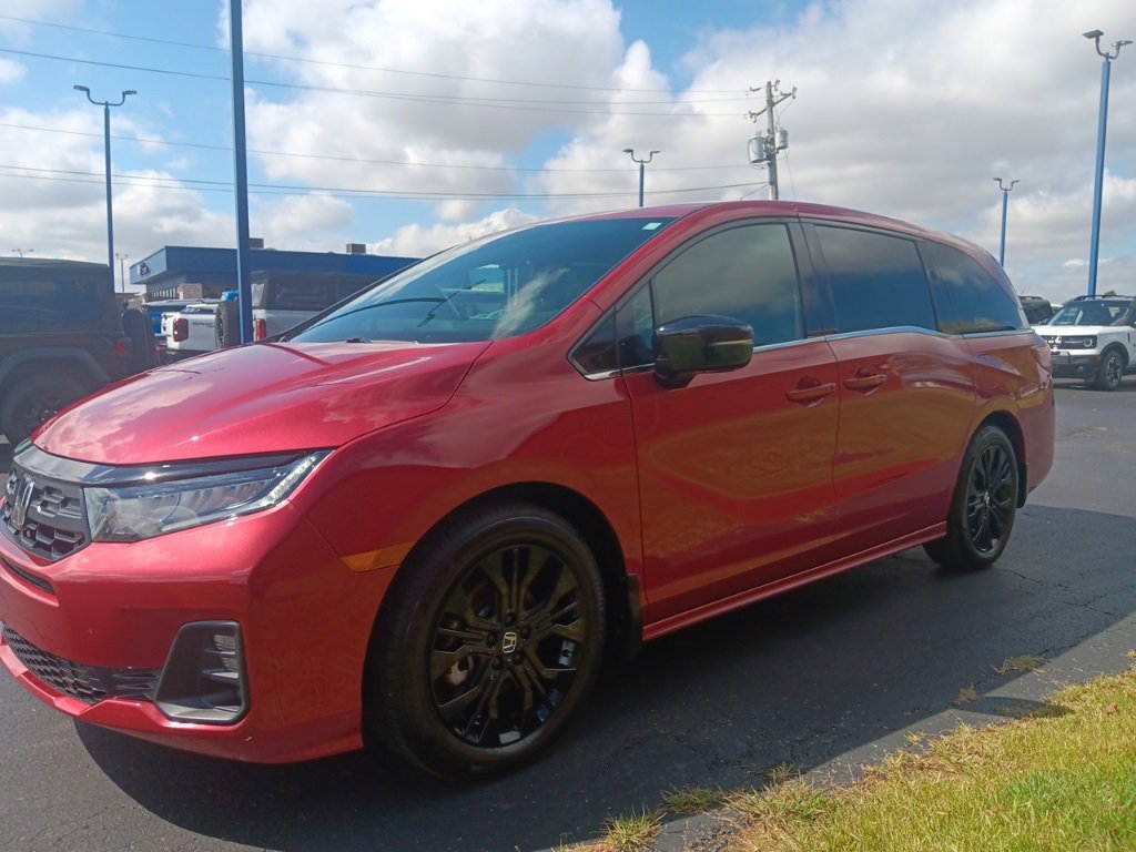 Used 2025 Honda Odyssey Sport-L image 3