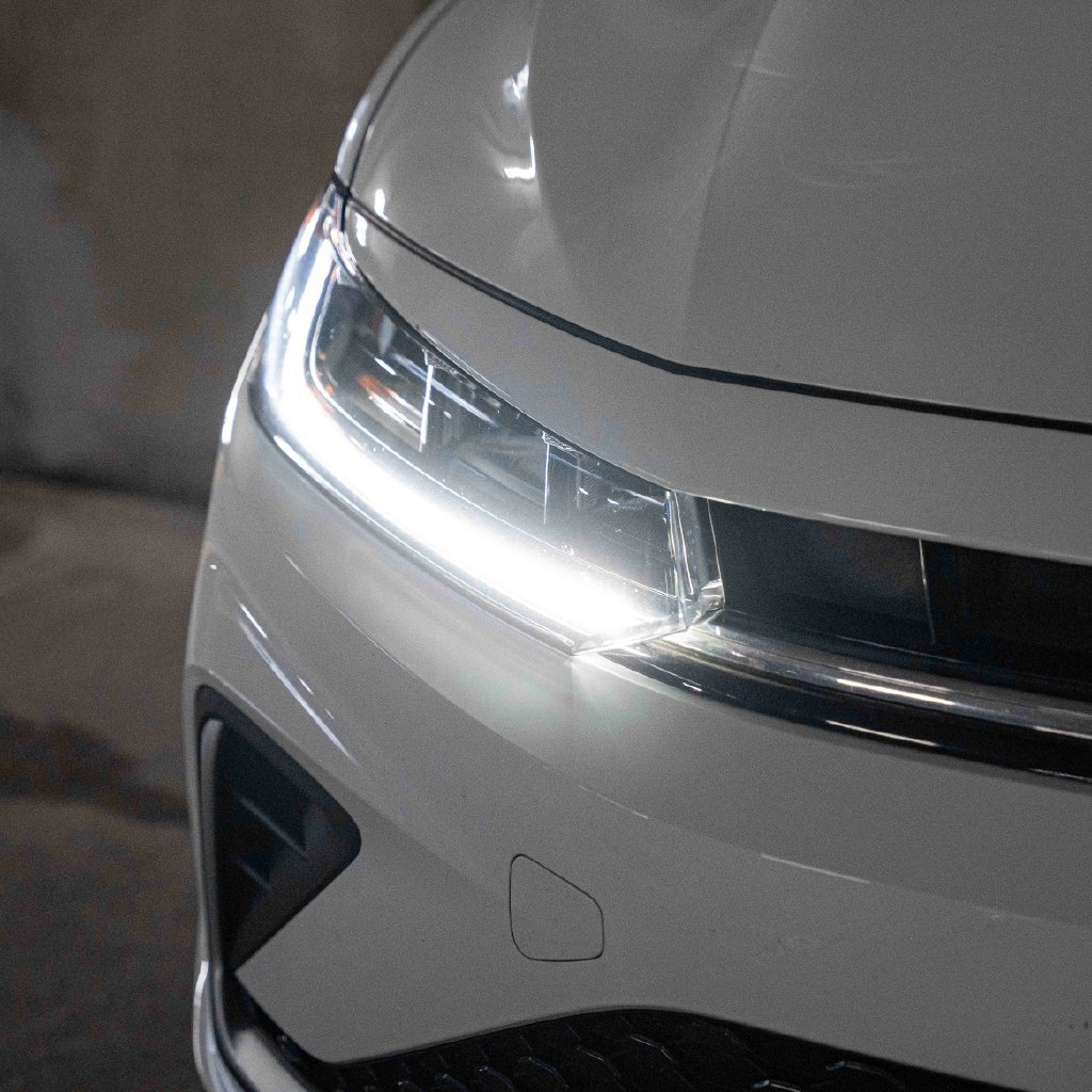 Certified 2025 Volkswagen Jetta S FWD image 4
