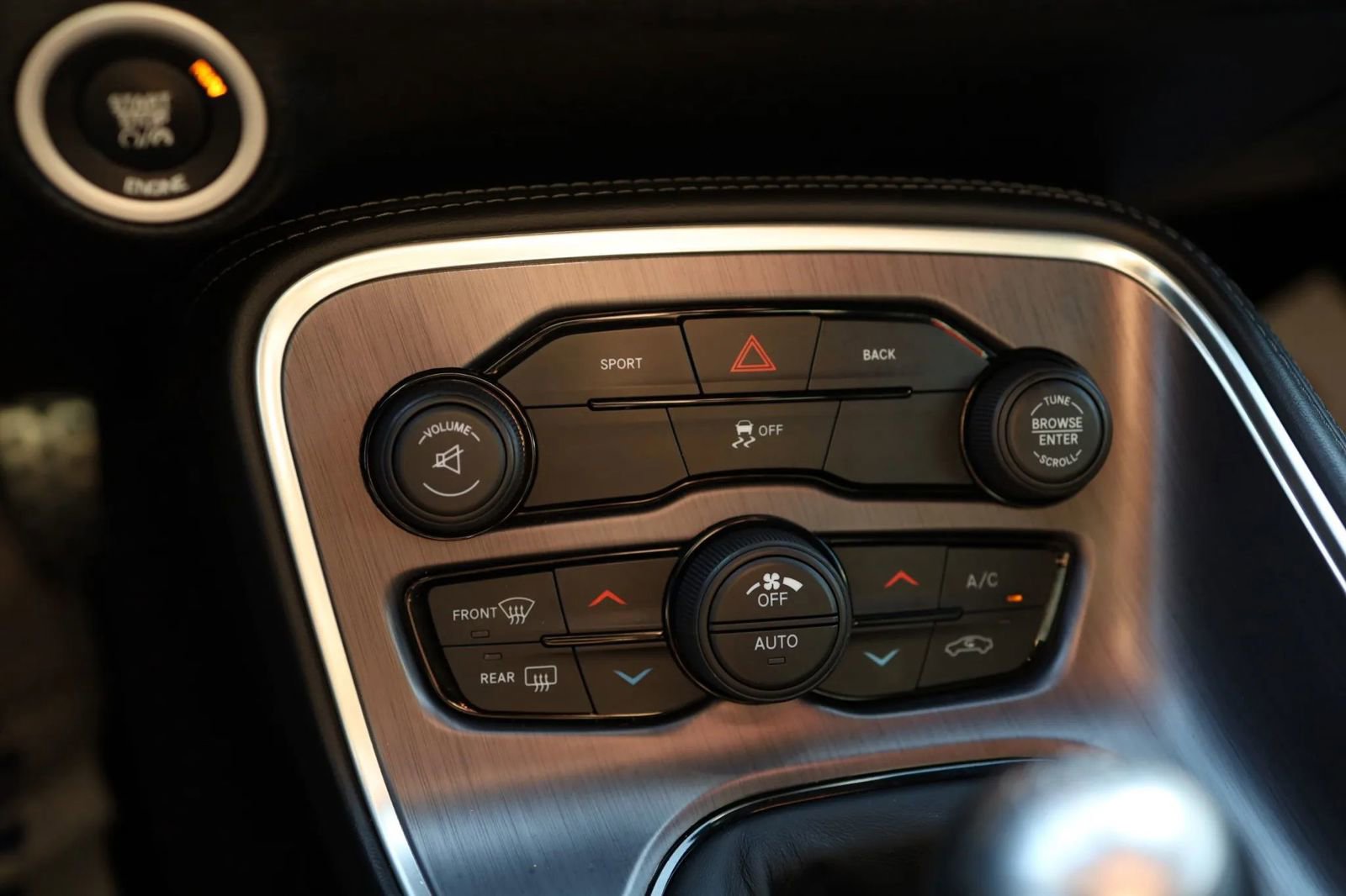 Used 2016 Dodge Challenger R/T w/ Blacktop Package image 26