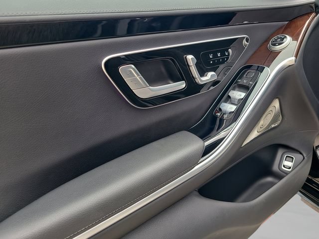 Used 2025 Mercedes-Benz S 500 4MATIC image 14