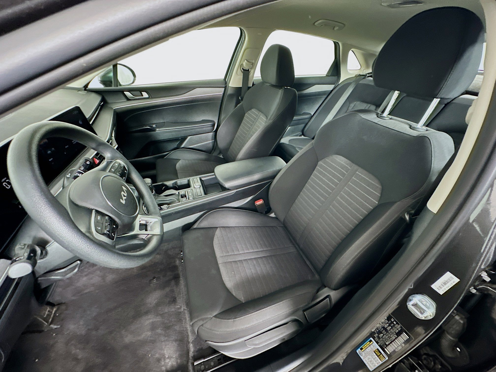 Used 2025 Kia K5 LXS FWD image 13